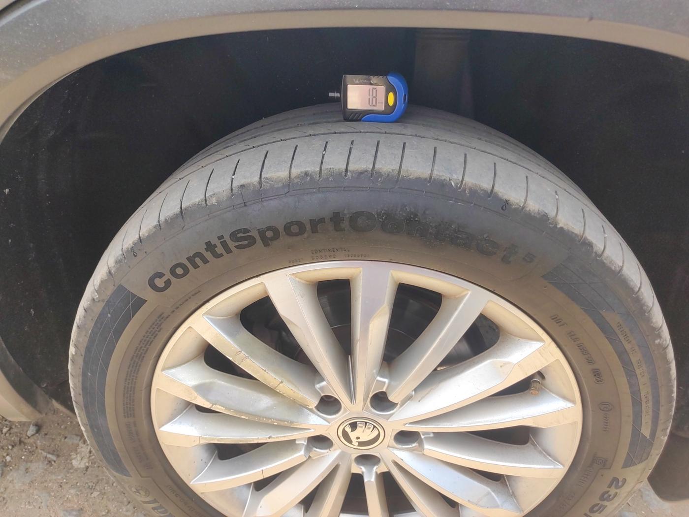 2018 Skoda Kodiaq STYLE 2.0 TDI 4X4 AT, Diesel, Automatic, 1,05,474 km, tyre