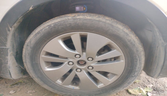 2016 Maruti S Cross ZETA 1.3, Diesel, Manual, 78,117 km, tyre