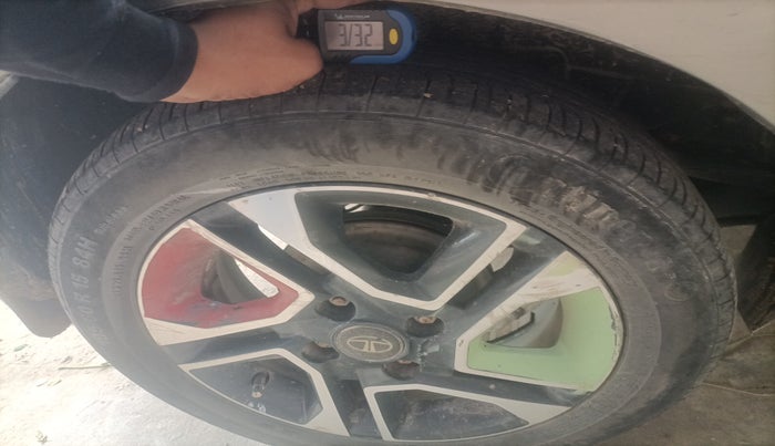 2019 Tata TIGOR XZ PLUS PETROL, Petrol, Manual, 50,625 km, tyre