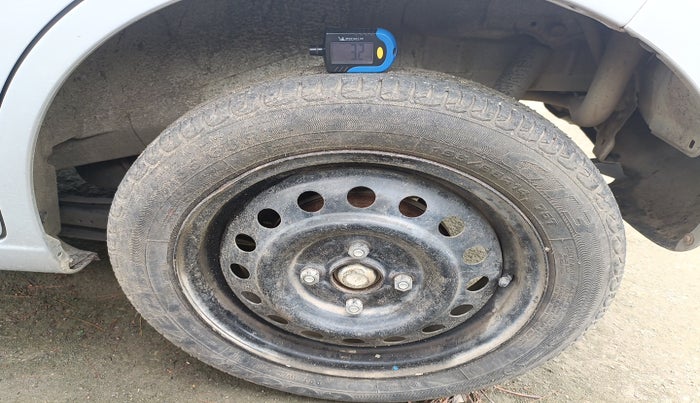 2011 Maruti Wagon R 1.0 VXI, Petrol, Manual, 27,529 km, tyre