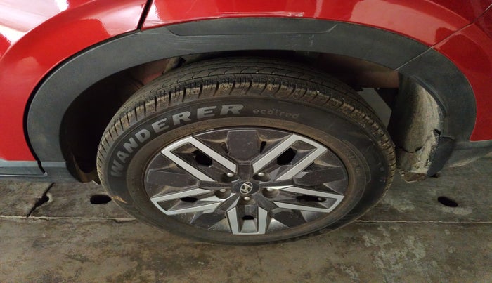 2021 Hyundai VENUE SX 1.0 TURBO IMT, Petrol, Manual, 13,692 km, tyre