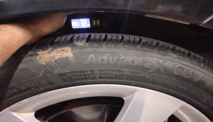 2013 Mercedes Benz Ml Class 350 CDI, Diesel, Automatic, 1,44,533 km, tyre