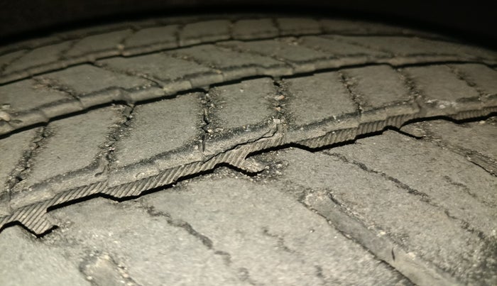 2022 Mahindra SCORPIO-N Z8 L PETROL AT 7 STR, Petrol, Automatic, 44,749 km, tyre