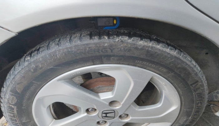 2014 Honda Amaze 1.5L I-DTEC VX, Diesel, Manual, 1,65,947 km, tyre