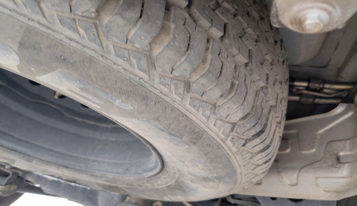 2018 Ford Endeavour TITANIUM 3.2 4X4 AT, Diesel, Automatic, 1,21,134 km, tyre