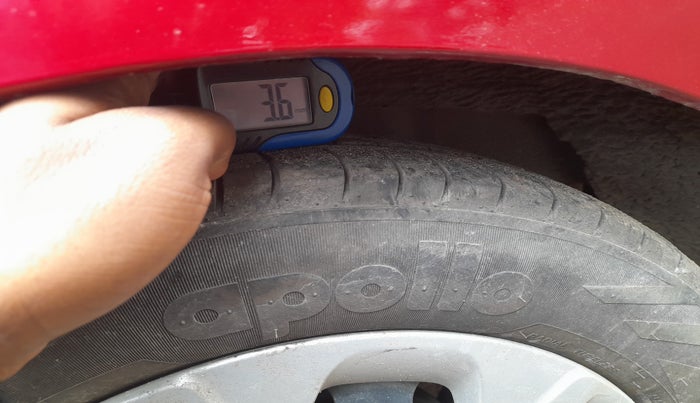 2015 Hyundai Eon MAGNA +, Petrol, Manual, 72,952 km, tyre
