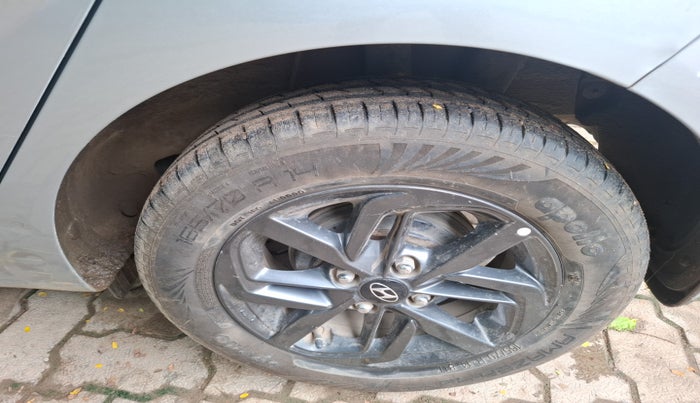 2020 Hyundai GRAND I10 NIOS SPORTZ AMT 1.2 KAPPA VTVT, Petrol, Automatic, 32,978 km, tyre