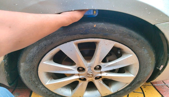 2013 Hyundai Verna FLUIDIC 1.6 CRDI SX OPT AT, Diesel, Automatic, 1,67,081 km, tyre