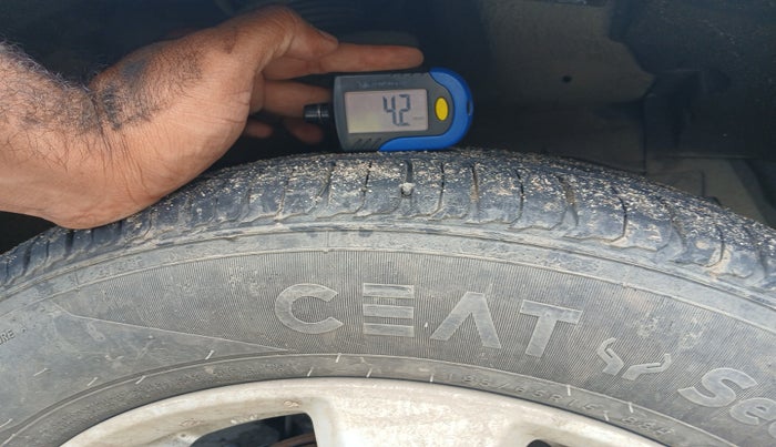 2014 Maruti Swift Dzire ZDI, Diesel, Manual, 80,000 km, tyre