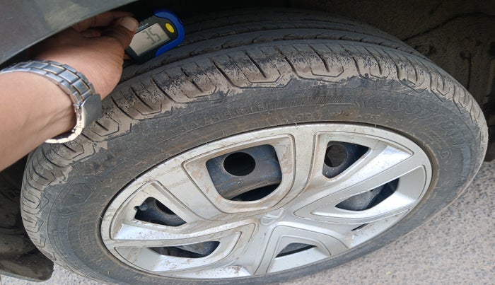2022 Tata ALTROZ XM PLUS PETROL, Petrol, Manual, 38,227 km, tyre