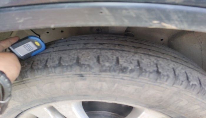 2010 Honda CRV 2.4L 2WD AT, Petrol, Automatic, 1,45,000 km, tyre