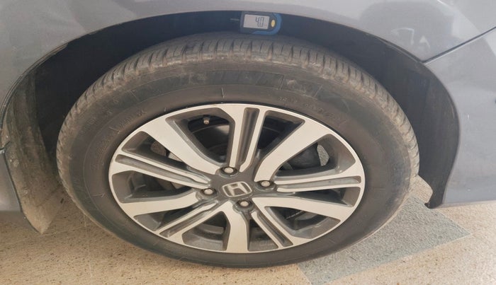 2017 Honda City 1.5L I-VTE V CVT, Petrol, Automatic, 98,240 km, tyre