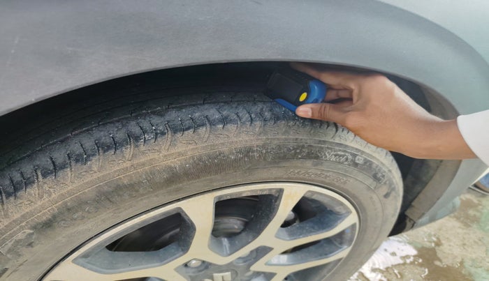 2022 Maruti XL6 ALPHA PLUS AT, Petrol, Automatic, 48,420 km, tyre