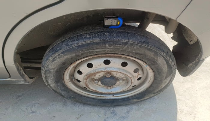 2012 Maruti Wagon R 1.0 LXI, Petrol, Manual, 79,107 km, tyre