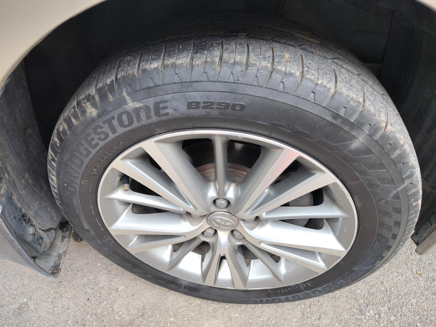 2014 Toyota Corolla Altis VL CVT PETROL, Petrol, Automatic, 78,224 km, tyre