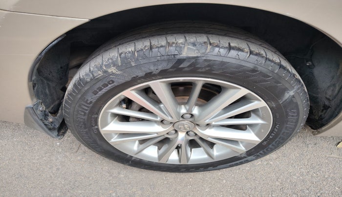 2014 Toyota Corolla Altis VL CVT PETROL, Petrol, Automatic, 78,224 km, tyre