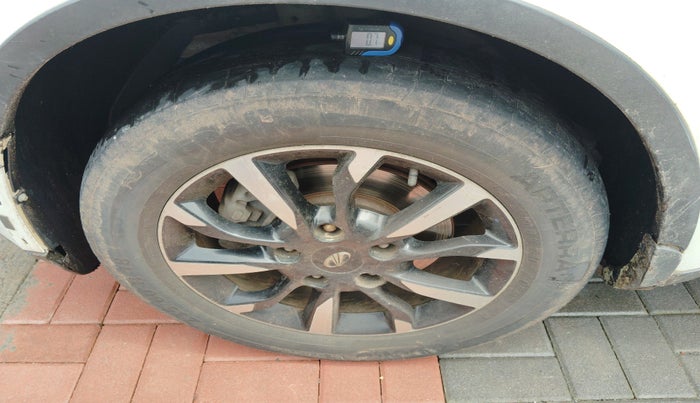 2018 Mahindra XUV500 W11 AT, Diesel, Automatic, 75,446 km, tyre