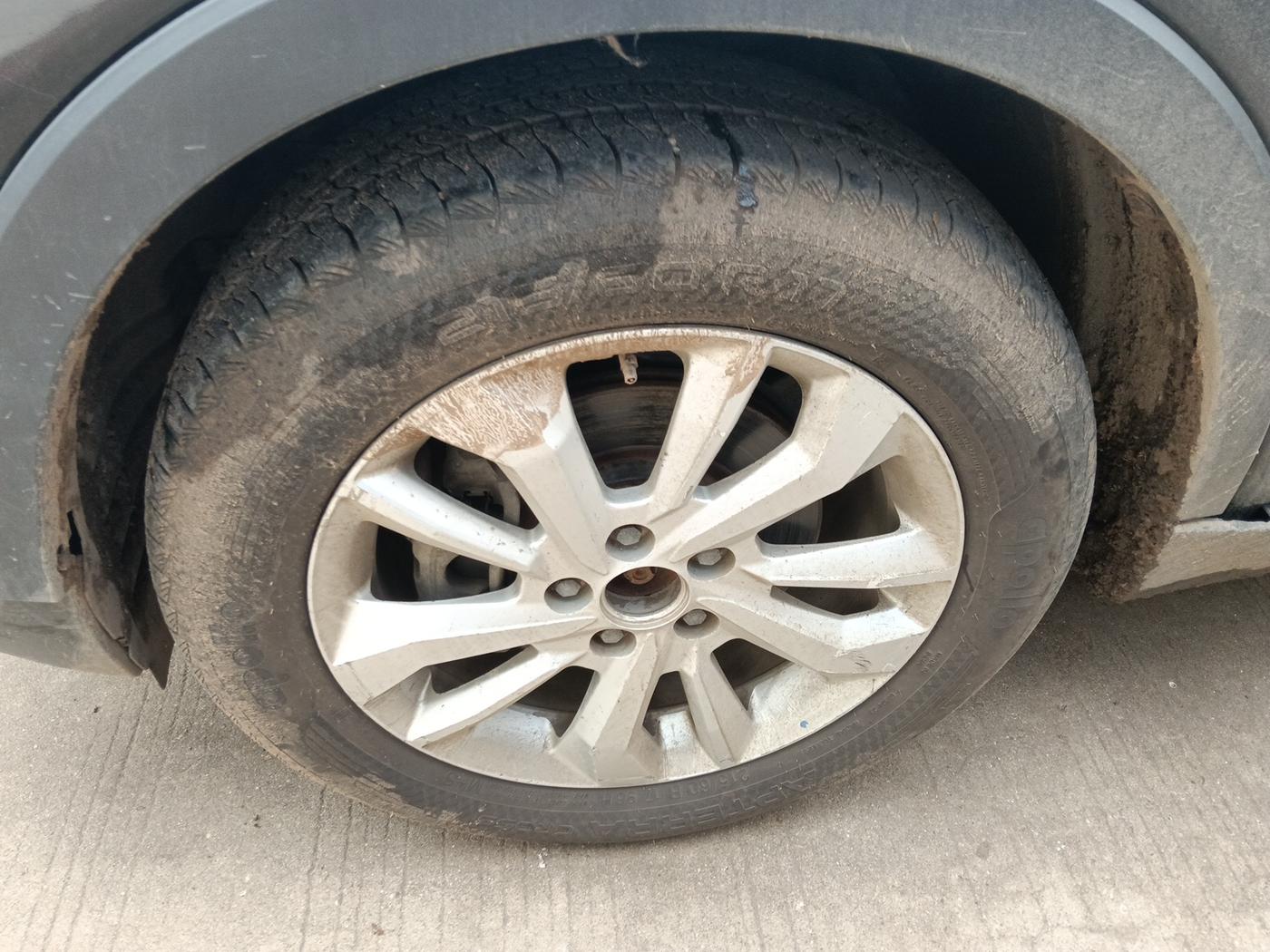 2019 Mahindra XUV300 W8 1.5 DIESEL, Diesel, Manual, 98,438 km, tyre