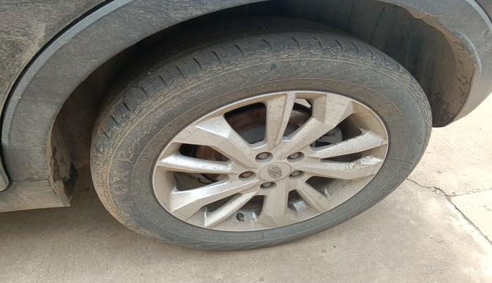 2019 Mahindra XUV300 W8 1.5 DIESEL, Diesel, Manual, 98,438 km, tyre