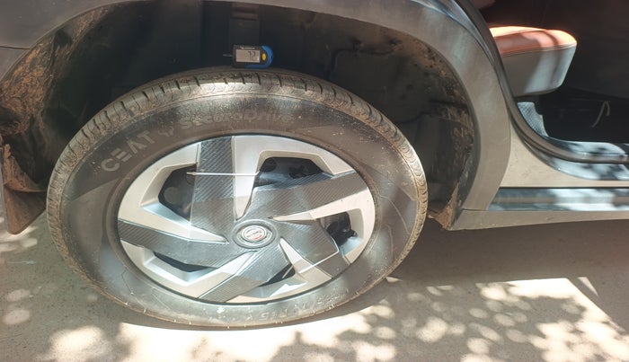 2022 Tata PUNCH ADVENTURE MT, Petrol, Manual, 35,752 km, tyre