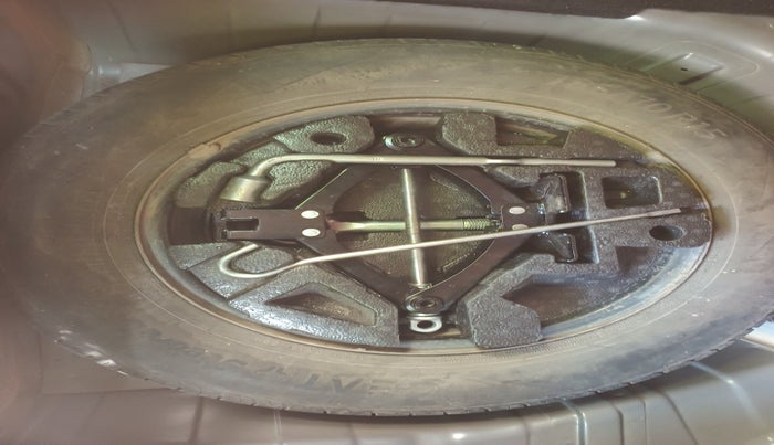 2022 Tata PUNCH ADVENTURE MT, Petrol, Manual, 35,752 km, tyre