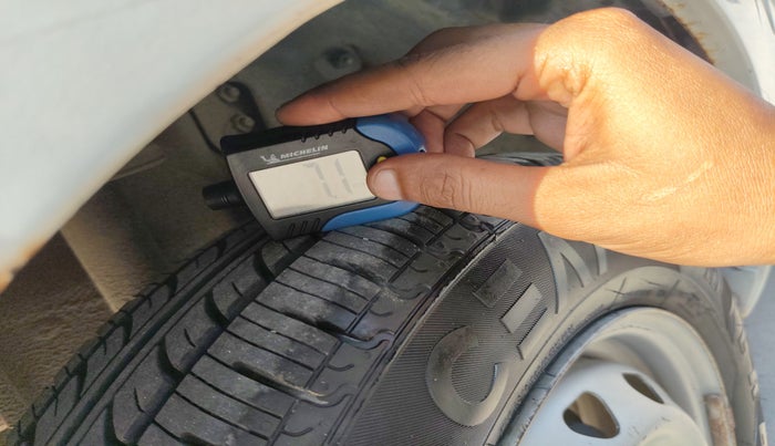 2019 Tata Tiago XE PETROL, Petrol, Manual, 75,139 km, tyre