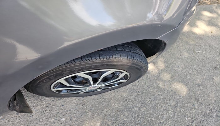 2015 Datsun Go Plus T, Petrol, Manual, 1,02,311 km, tyre