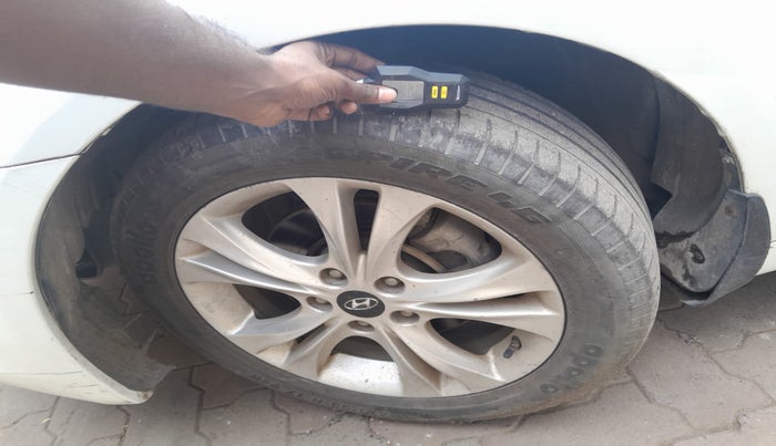 2012 Hyundai Sonata 2.4 GDI AT, Petrol, Automatic, 73,072 km, tyre