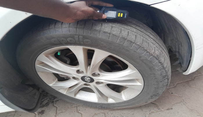 2012 Hyundai Sonata 2.4 GDI AT, Petrol, Automatic, 73,072 km, tyre