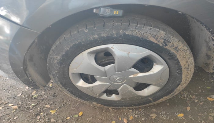 2021 Tata Tiago XT PETROL, Petrol, Manual, 77,257 km, tyre