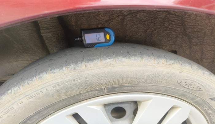 2015 Honda City 1.5L I-VTEC S MT, Petrol, Manual, 1,37,897 km, tyre