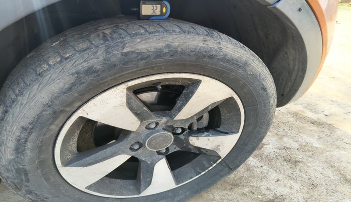 2018 Tata NEXON XZA PLUS PETROL, Petrol, Automatic, 1,06,378 km, tyre