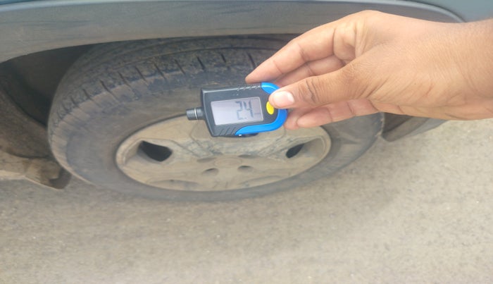 2021 Tata PUNCH ACCOMPLISHED MT, Petrol, Manual, 43,147 km, tyre
