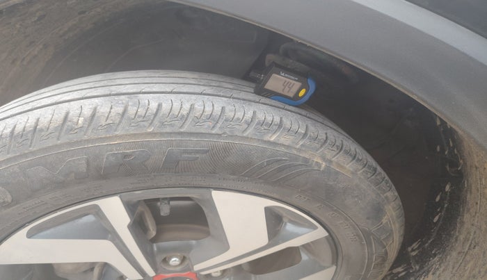 2022 KIA SONET HTX ANNIVERSARY EDITION 1.5, Diesel, Manual, 60,032 km, tyre