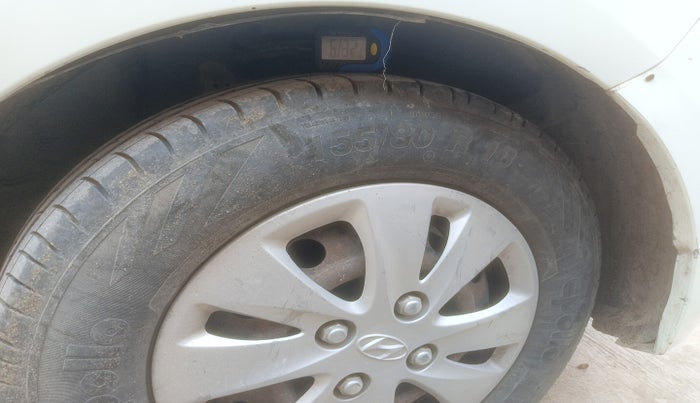 2012 Hyundai i10 MAGNA 1.2, Petrol, Manual, 75,990 km, tyre