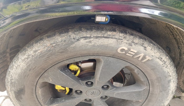 2019 Mahindra ALTURAS G4 4WD AT, Diesel, Automatic, 1,26,728 km, tyre