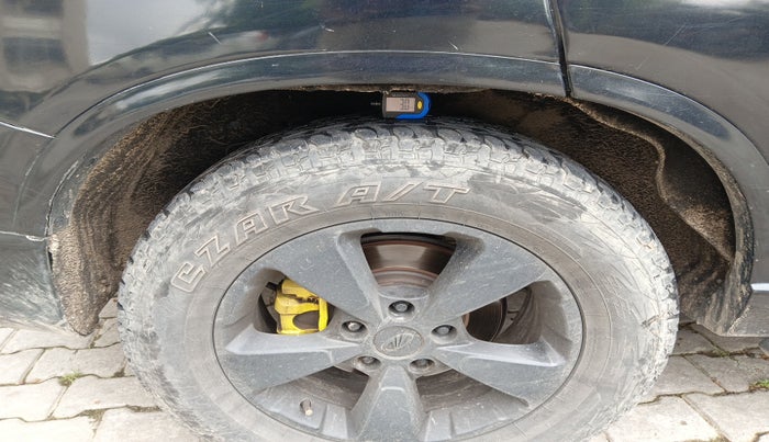 2019 Mahindra ALTURAS G4 4WD AT, Diesel, Automatic, 1,26,728 km, tyre
