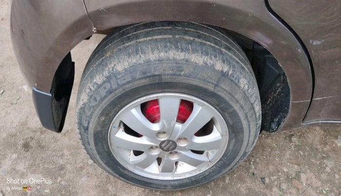 2014 Maruti Ritz ZDI, Diesel, Manual, 1,04,689 km, tyre
