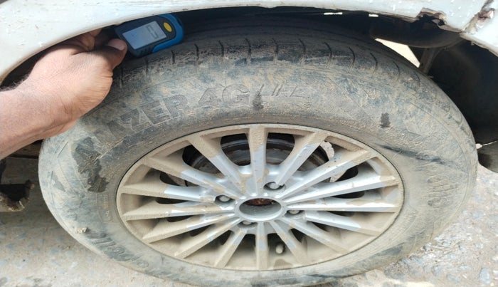 2010 Maruti A Star LXI, Petrol, Manual, 42,195 km, tyre