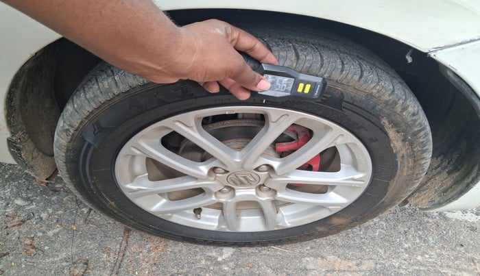 2018 Maruti Swift ZXI AMT, Petrol, Automatic, 73,301 km, tyre