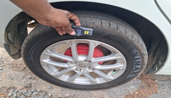 2018 Maruti Swift ZXI AMT, Petrol, Automatic, 73,301 km, tyre