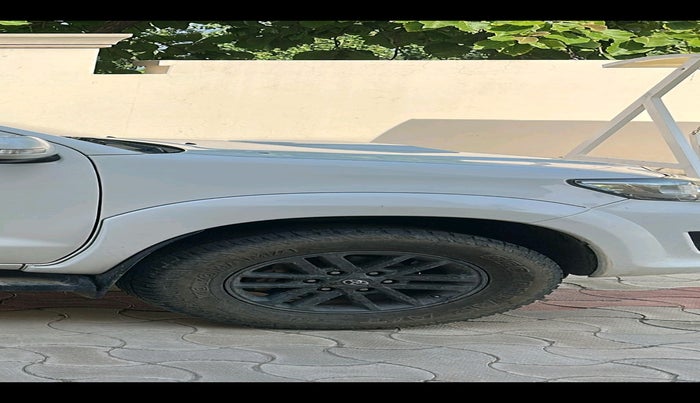 2015 Toyota Fortuner 3.0 4X2 MT, Diesel, Manual, 1,61,541 km, tyre