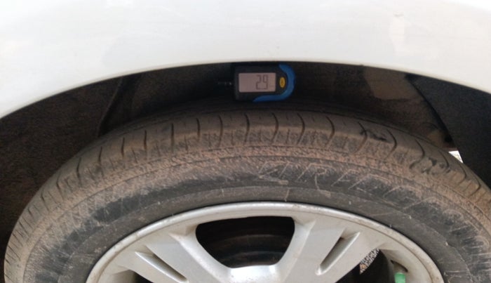 2011 Hyundai i20 ASTA (O) 1.2 WITH SUNROOF, Petrol, Manual, 89,864 km, tyre