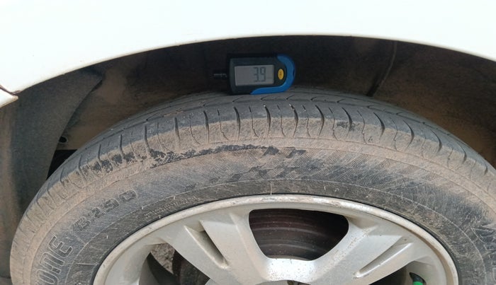 2011 Hyundai i20 ASTA (O) 1.2 WITH SUNROOF, Petrol, Manual, 89,864 km, tyre