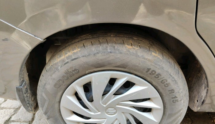 2021 Maruti Ertiga VXI CNG, Petrol, Manual, 1,42,001 km, tyre