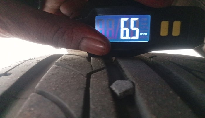 2022 Renault Kiger RXZ AMT, Petrol, Automatic, 46,550 km, tyre