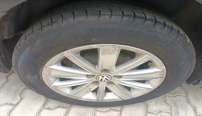 2015 Volkswagen Vento HIGHLINE DIESEL 1.5, Diesel, Manual, 88,917 km, tyre