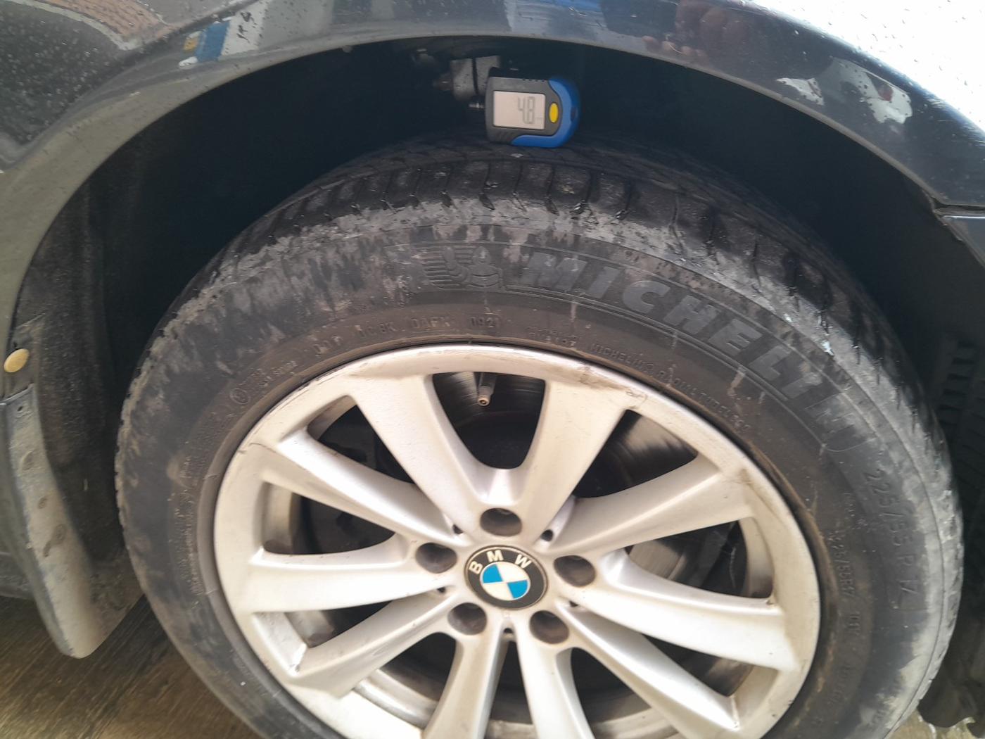 2013 BMW 5 Series 520D 2.0, Diesel, Automatic, 1,44,640 km, tyre