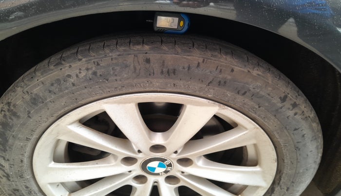 2013 BMW 5 Series 520D 2.0, Diesel, Automatic, 1,44,471 km, tyre