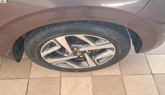 2020 Hyundai AURA SX PLUS 1.2 AMT CRDI, Diesel, Automatic, 87,866 km, tyre